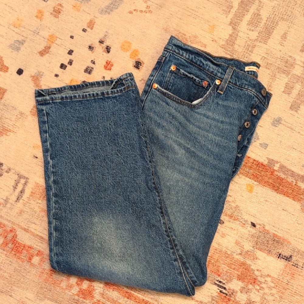 Levis Ribcage Straight Ankle Jeans